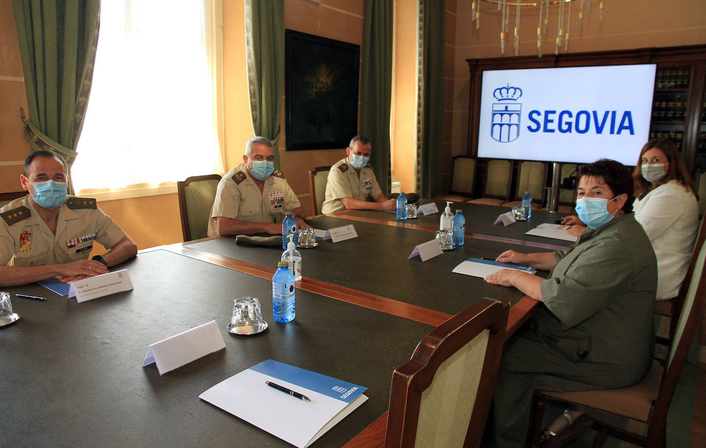 Luquero pide el apoyo de la Junta para ubicar en Segovia una unidad del Ejército de Tierra