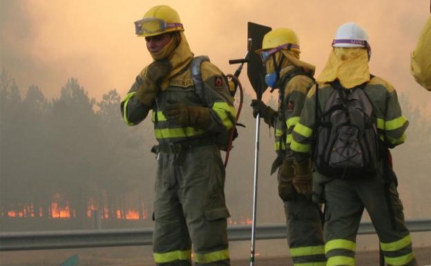 Un fuego activo en Cantimpalos y tres controlados en las provincias de Ávila y Burgos