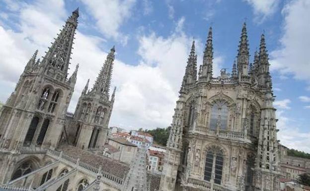 Comienzan las celebraciones del VIII Centenario de la catedral de Burgos con la polémica de las puertas aún viva