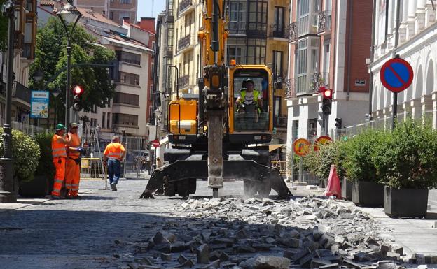 El primer día de corte de la calle Angustias de Valladolid transcurre sin atascos