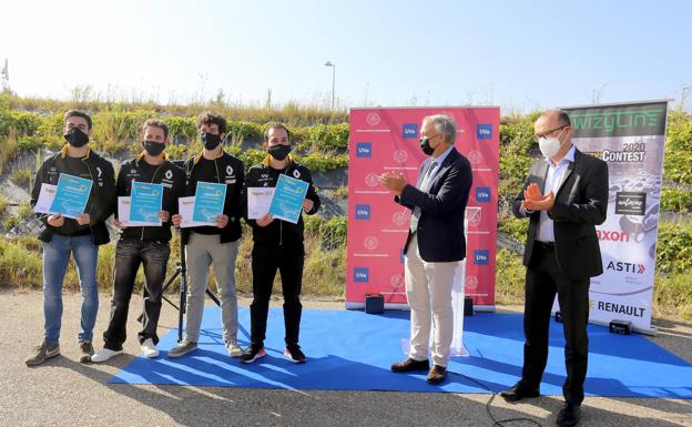 Cuatro estudiantes de la UVa reciben el segundo Premio del Concurso Twizy Contest de Renault