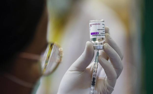 AstraZeneca, sanidad dejará de distribuir la vacuna en España