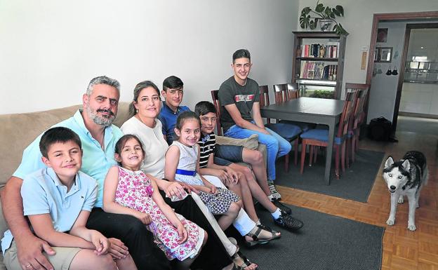 El 30% de los hogares los forma una sola persona y el 2,4% son familias numerosas