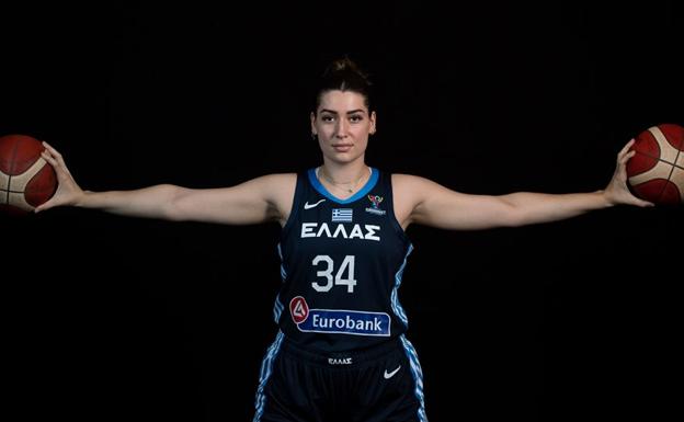 Mariella Fasoula: «Fichar por el CB Avenida es un gran paso en mi carrera profesional»