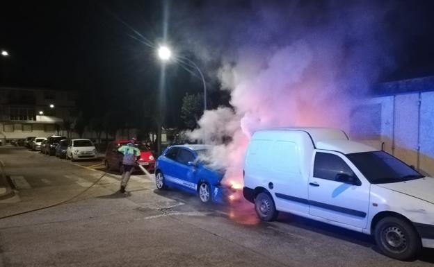 Prenden fuego a dos coches esta madrugada en Ciudad Rodrigo