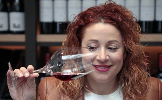 La Colección Secreto de la enóloga Almudena Alberca crece con dos nuevos tintos de la Ribera del Duero