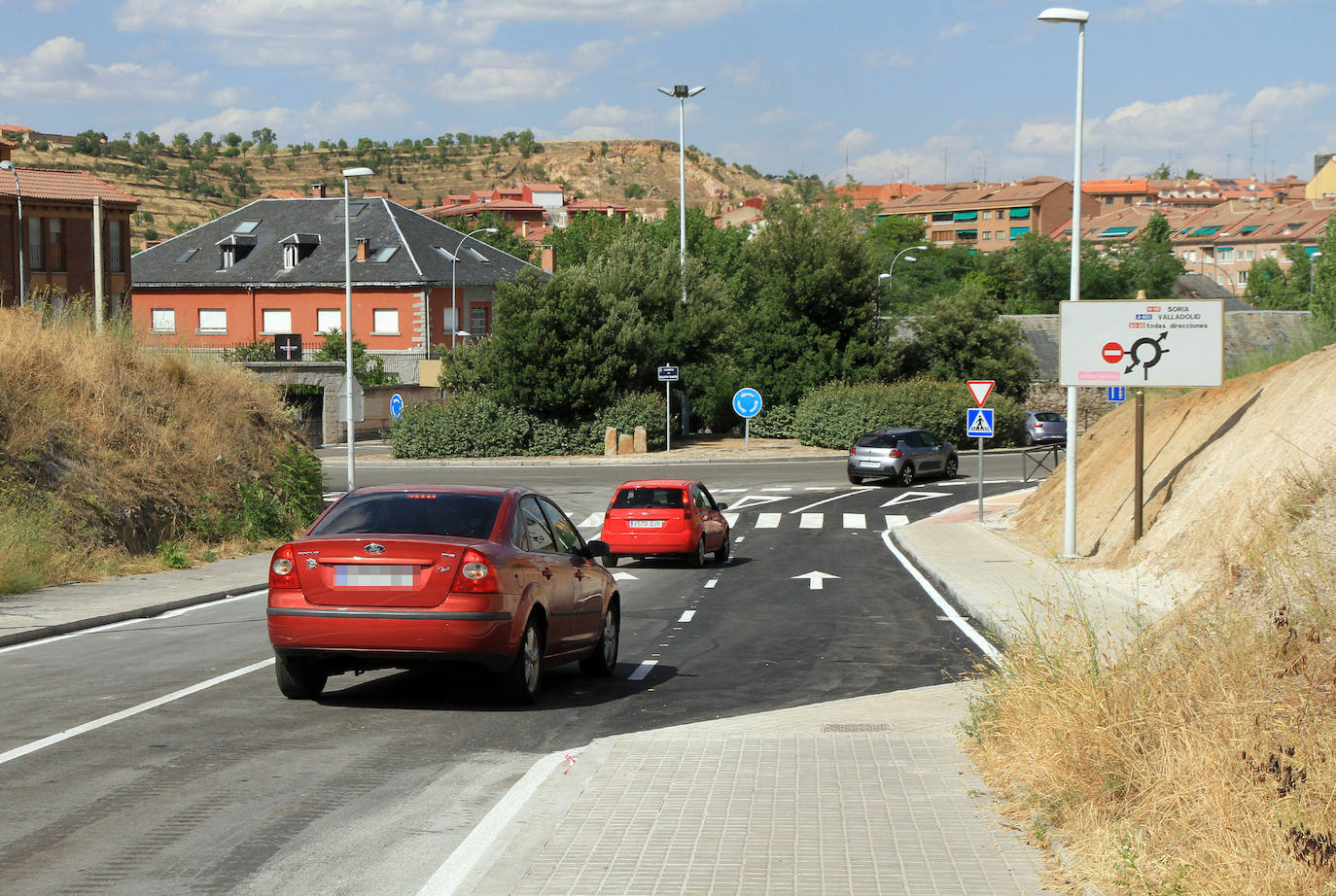 Los coches vuelven a circular por San Gabriel tras tres meses de obras