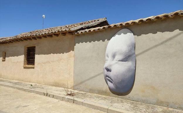 Boadilla de Rioseco apuesta por el arte al aire libre para los malos tiempos