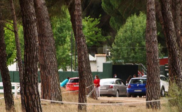 El contagio de catorce niños obliga a suspender un campamento en Pedrajas