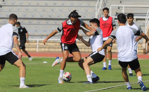 El Salamanca UDS de Calderón arranca sus amistosos ante el CD Badajoz en Portugal