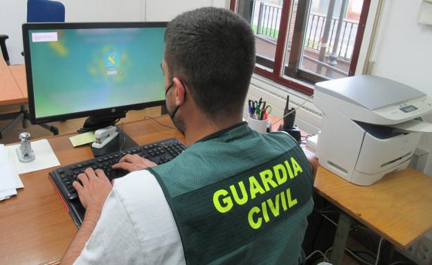 Investigados por suplantar la identidad de un palentino para comprar teléfonos de alta gama