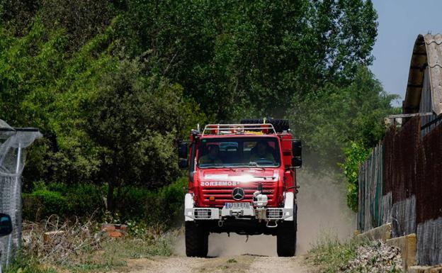 La Junta investiga las causas de un incendio en la localidad salmantina de Olmedo de Camaces