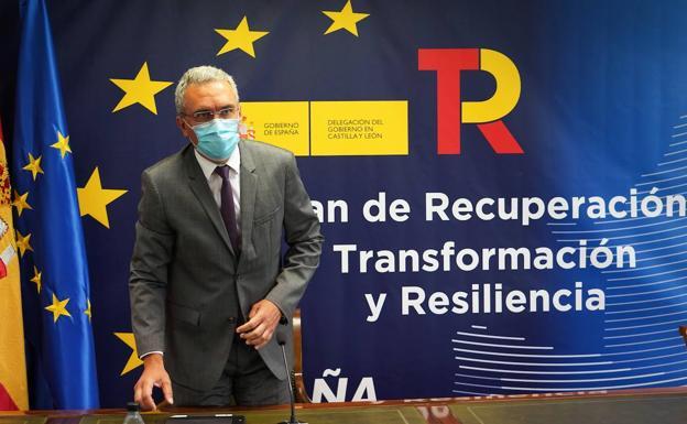 El delegado del Gobierno asegura que la Junta «nunca» ha ingresado «tantos» recursos del Estado