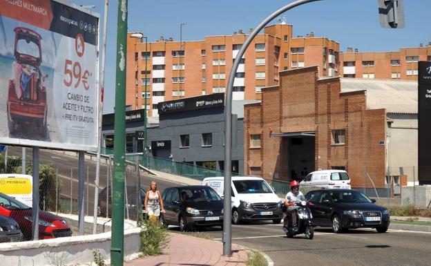 Un recorrido fotográfico por las calles del Polígono Argales