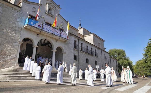 Los cuellaranos viven con emoción la apertura del Año Jubilar Henarense, marcado por los controles de aforo