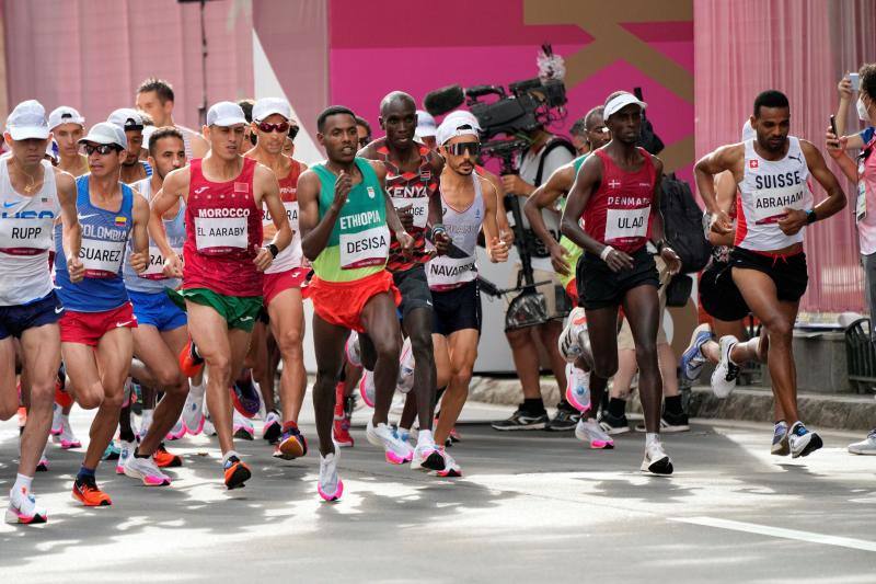 Javi Guerra culmina el sueño de ser olímpico: «He corrido 34 kilómetros a contracorriente»