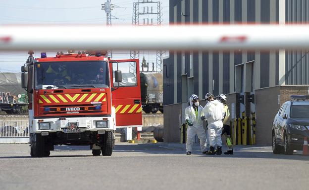 Los dos trabajadores fallecidos en Burgos retiraban del tejado material con amianto