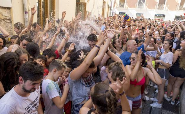 Los pueblos de Valladolid salvan sus fiestas con cortes y música pero renuncian a las verbenas