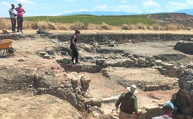 La Universidad de Salamanca asume el aval de las labores arqueológicas en Confloenta
