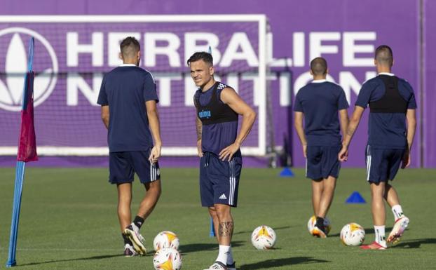 Roque Mesa desvela que Pacheta ya ha dicho qué jugadores son los descartados para el Real Valladolid