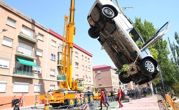 Un ocupante del coche que cayó al Pisuerga: «Es un milagro que estemos bien»