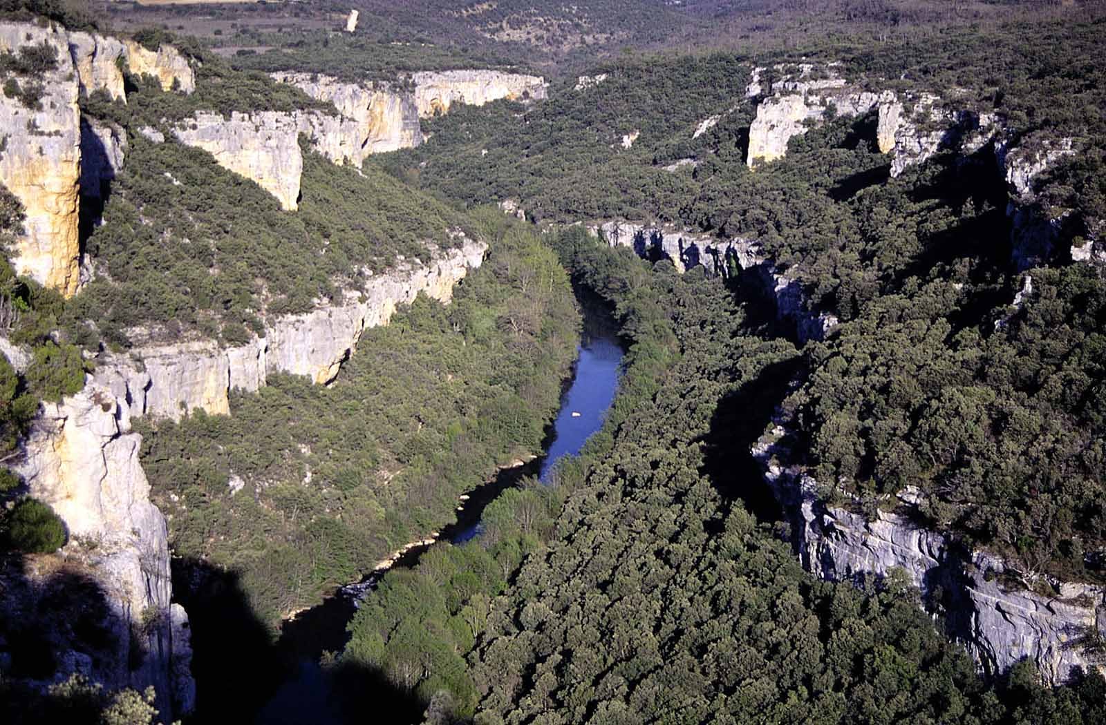 Hoces del Alto Ebro y Rudrón: un salto al abismo