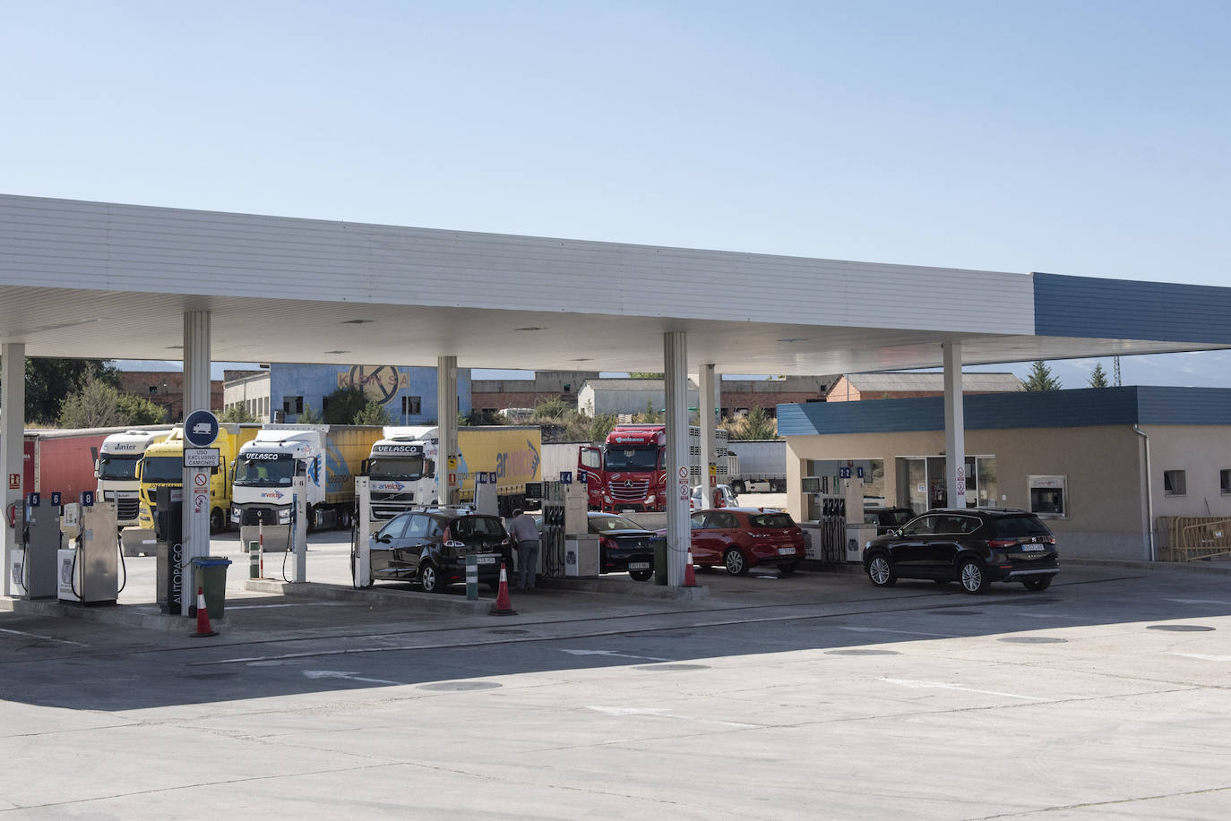 El carburante supone el 30% de los costes de los transportistas