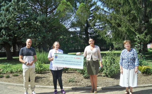 Santa Marta hace entrega de la recaudación de los conciertos 'solidarios' al centro Ave María de madres solteras