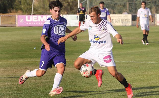 El Becerril se hace fuerte en su feudo ante el Palencia Cristo