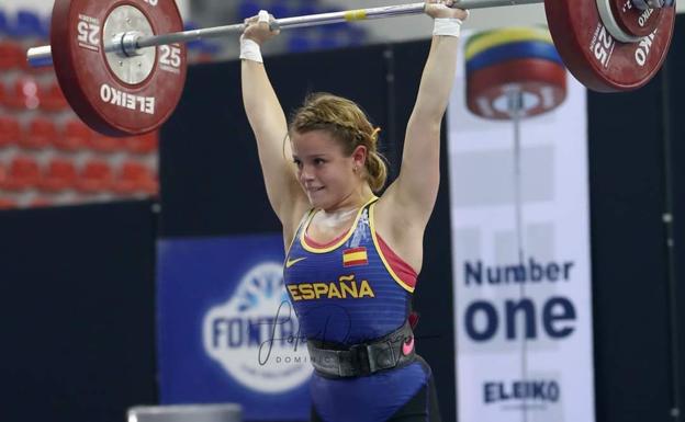 La salmantina Laura García Rincón, cuarta de Europa sub-17 y nuevo récord de España de halterofilia