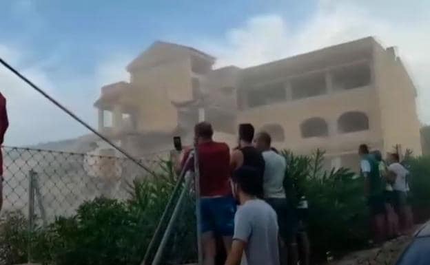 Vecinos de Peñíscola escaparon del derrumbe de sus apartamentos por segundos