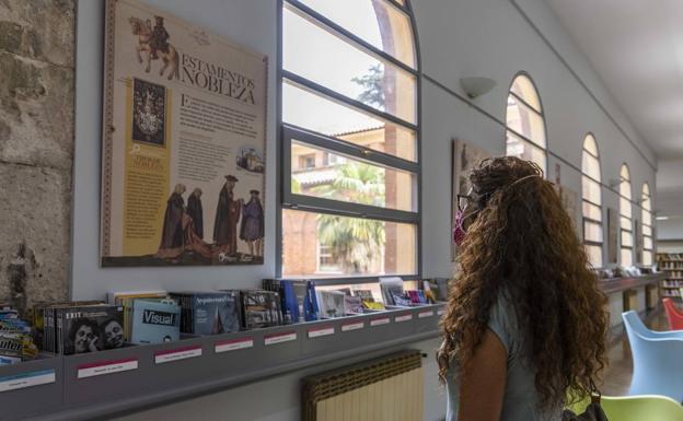 De las gachas a los chapines: una exposición repasa cómo se vivía en Castilla hace 500 años