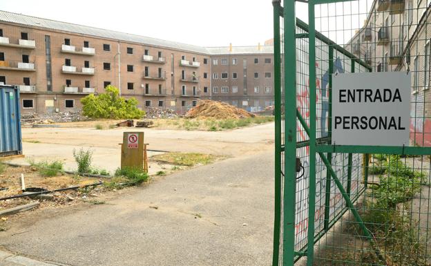 Comienza la reforma de la casa cuartel de Puente Colgante para 63 pisos de alquiler joven a 200 euros al mes