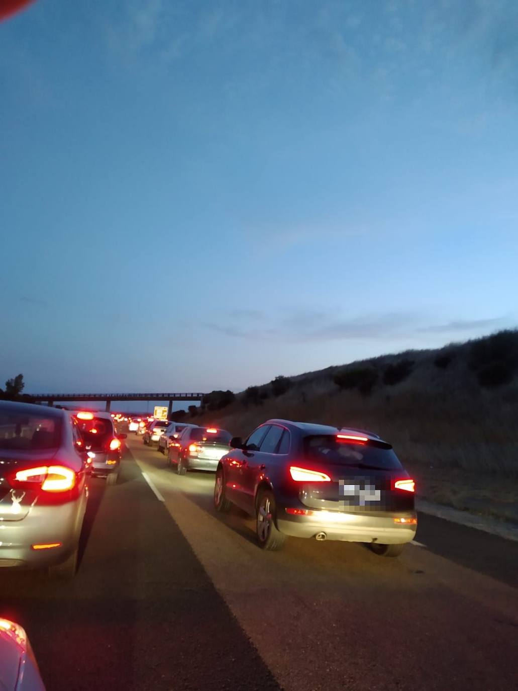 Largas retenciones en Frómista por el corte de la A-67