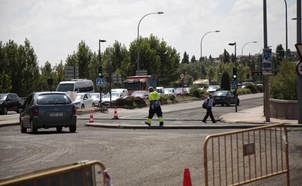 Vuelven los atascos por la renovación del asfaltado