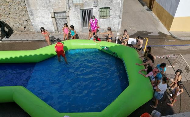 Los vecinos de Pereña de la Ribera disfrutan de unos días festivos con numerosas actividades
