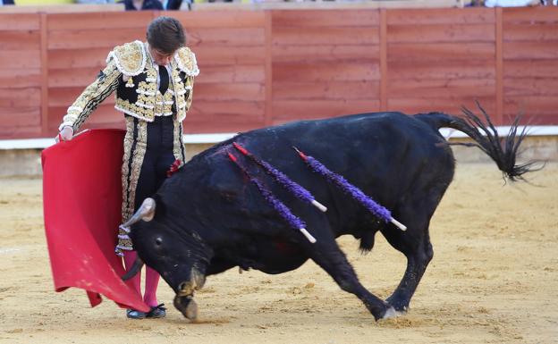 El Juli se echa encima la tarde en la segunda de Palencia