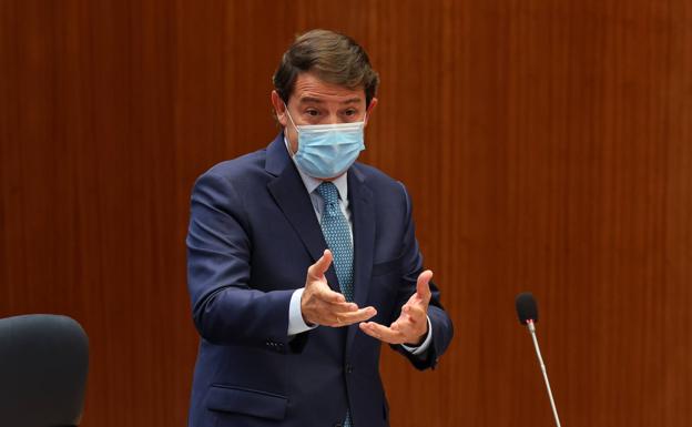 Mañueco en el pleno: «Todos los consultorios seguirán abiertos cuando pase la pandemia»