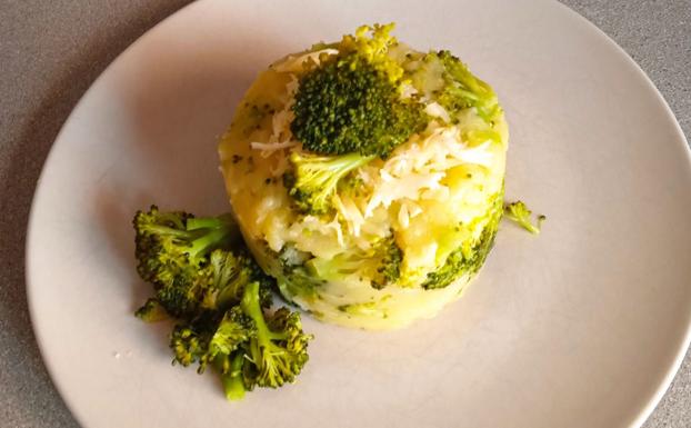 Delicioso puré de patata con brócoli