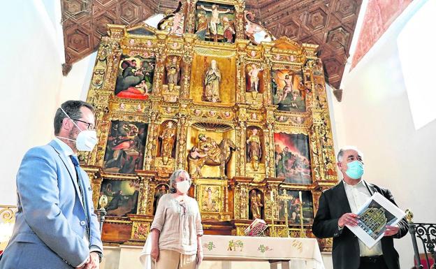 Villarmentero recupera el retablo mayor tras una restauración integral