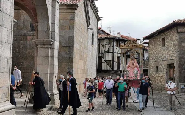 Varios municipios honran de Salamanca a la Virgen en la festividad de la Natividad de María