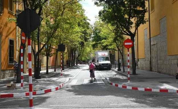Cortes en el entorno de la plaza de Santa Brígida en el centro