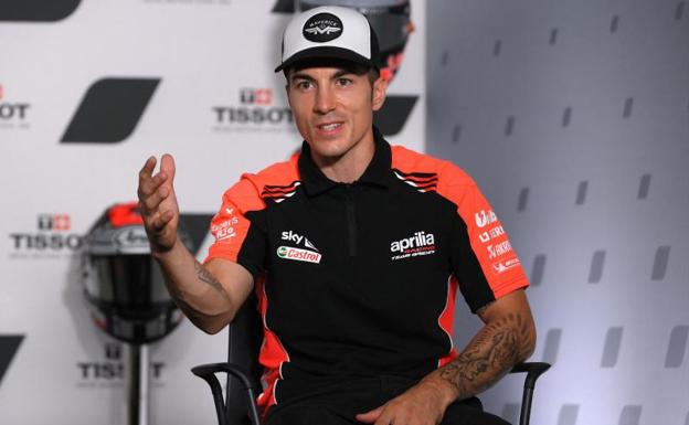 Viñales regresa en el mejor momento de Aprilia