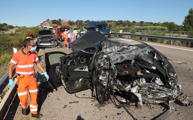 Muere atropellado por un camión en Salamanca tras sufrir un pinchazo