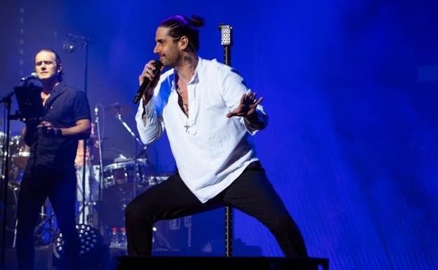 Melendi, que cierra hoy su Gira 2021 en la capital, y el Día del Tamborilero, platos fuertes de la jornada