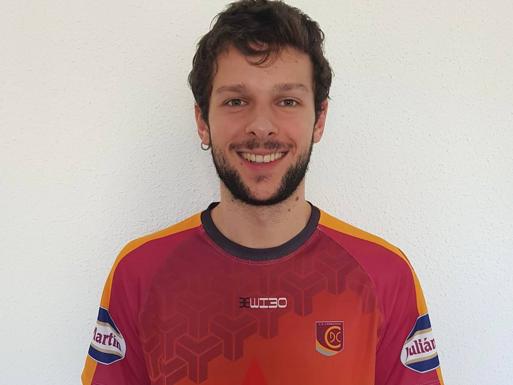 Así relata Ángel Carcaño, del Aquimisa Carbajosa, el accidente que le ha dejado con 15 grapas en la cabeza