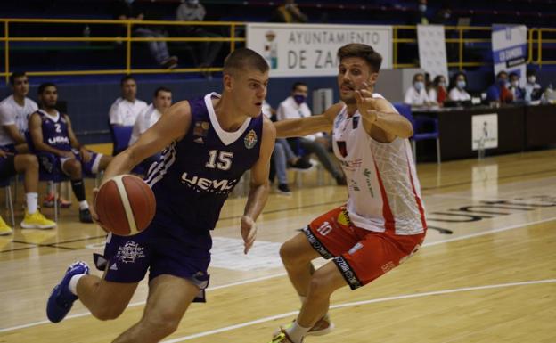 El UEMC destila seriedad e intensidad en su primera victoria de pretemporada