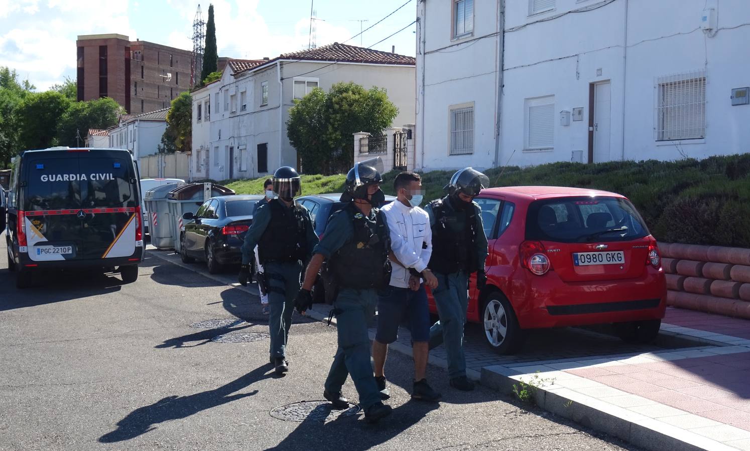 Macrorredada policial contra la banda del BMW en Valladolid