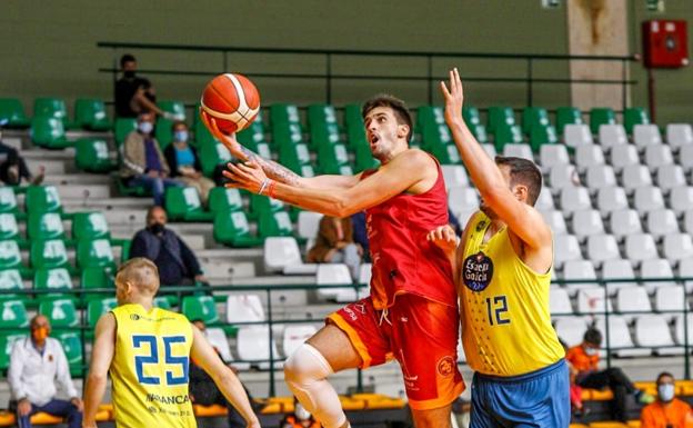 El Aquimisa Carbajosa Empresarial cae en su segundo test de preparación frente al Club Ourense Baloncesto