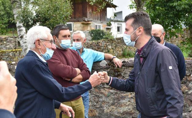 «Necesitamos que la Sanidad pública vuelva a ser lo que fue antes de que el PP se la cargara», afirma Tudanca